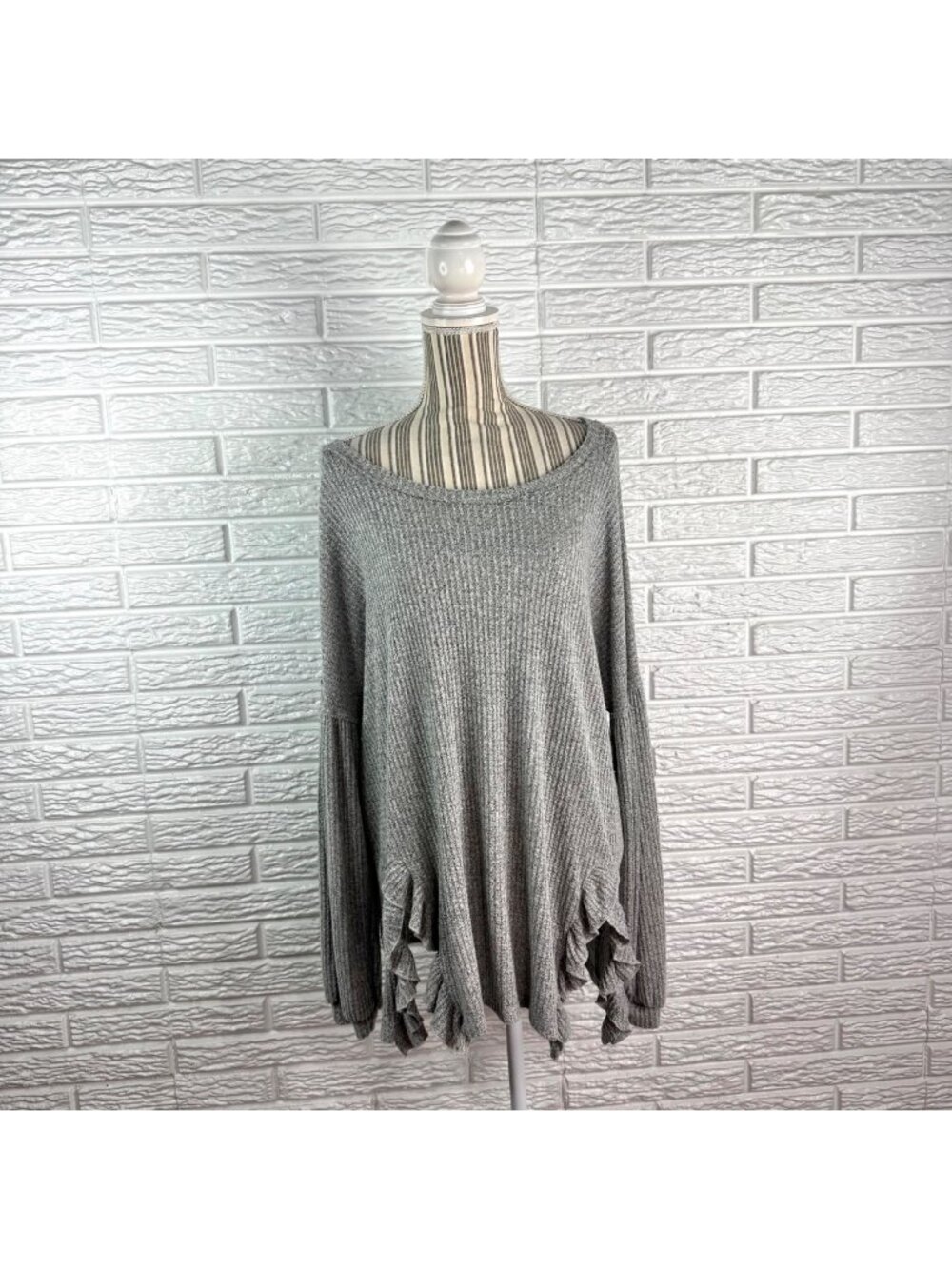 Three Bird Nest Charlie Cozy High Low Sweater Medium Puff Sleeves Drop Shoulder
